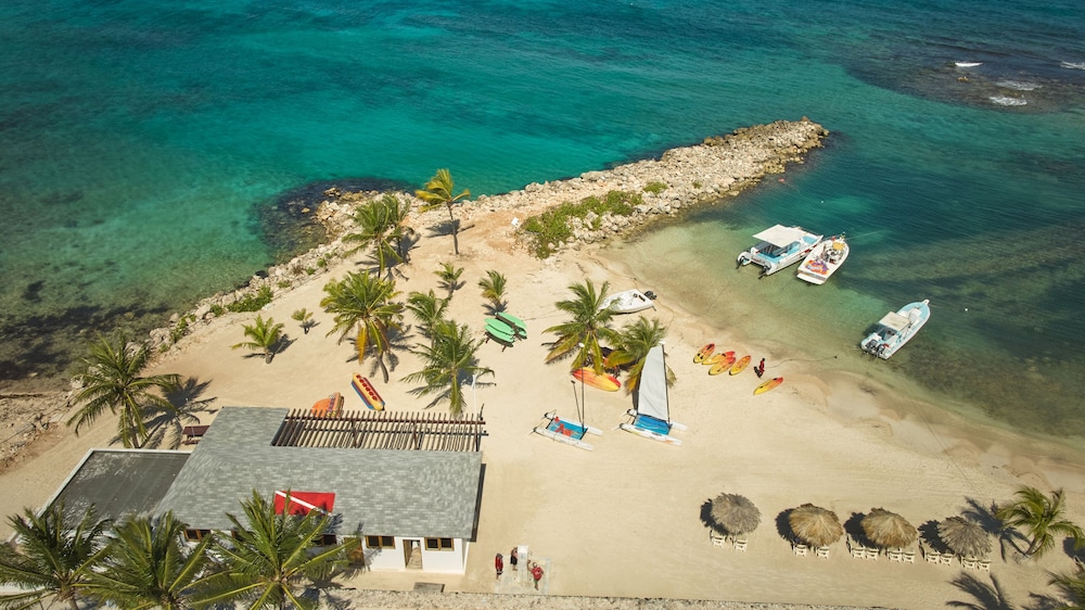 Bahia Principe Explore Jamaica - Hyatt Inclusive Collection - All Inclusive - Totally Refurbished in 2026 — Beach in Runaway Bay