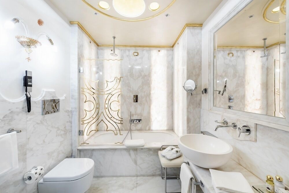 Hotel Monaco & Grand Canal — Hotel rooms in Venice, Veneto