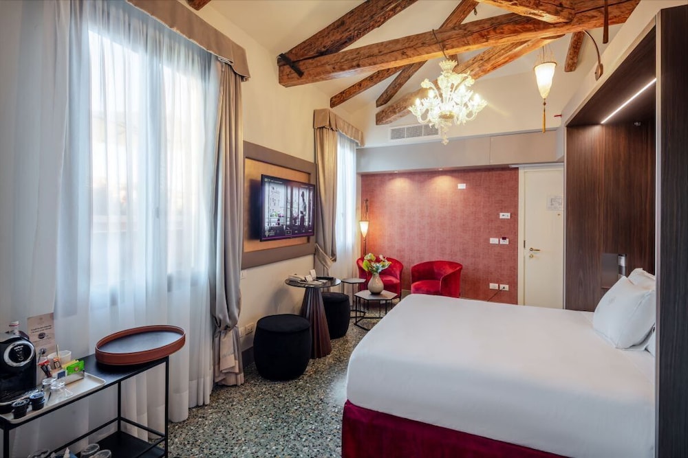 Venezia Palazzo Barocci — Hotel rooms in Venice, Veneto
