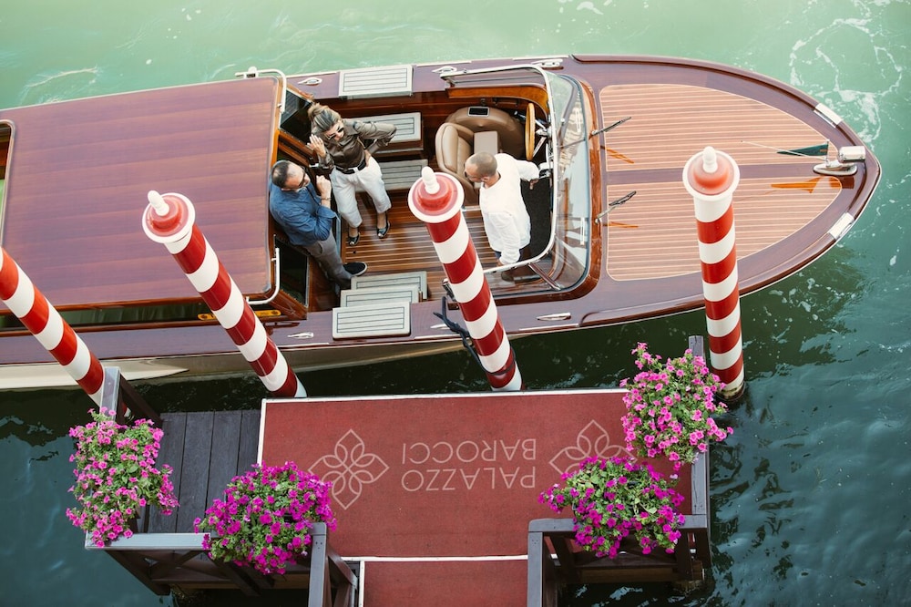 Venezia Palazzo Barocci — Attractions in the area in Venice, Veneto