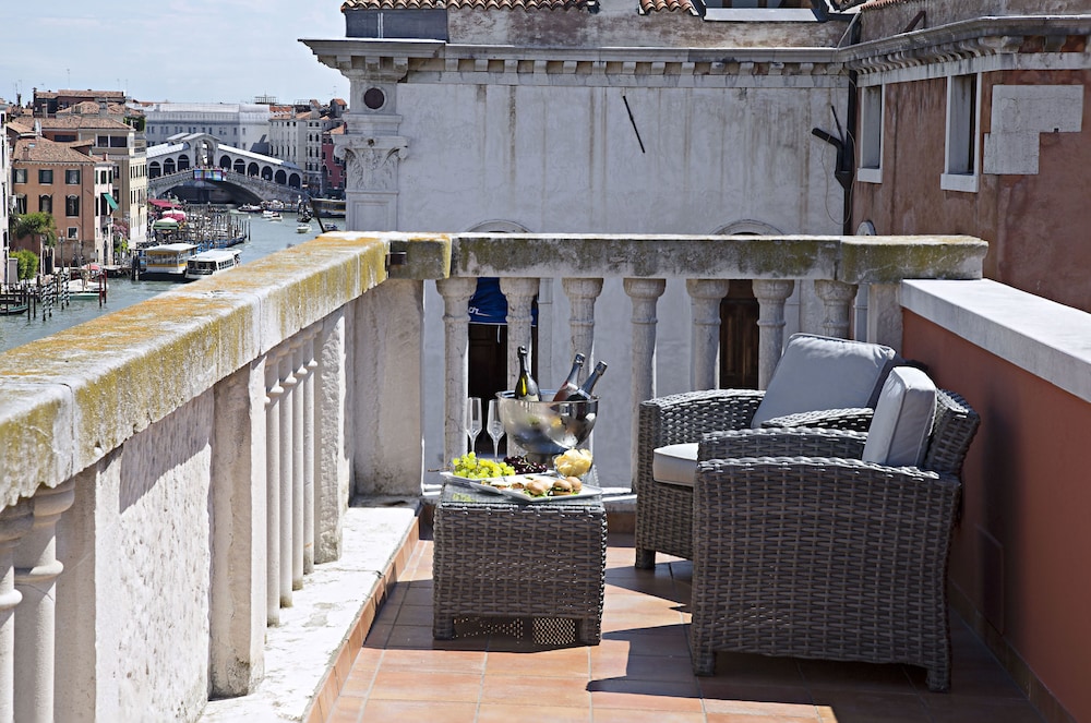Venezia Palazzo Barocci — Attractions in the area in Venice, Veneto