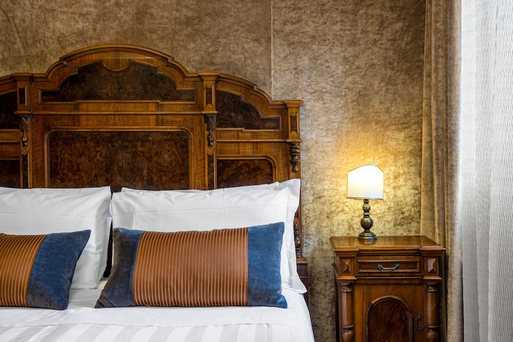 Palazzo Bembo - Exclusive Accommodation — Hotel rooms in Venice, Veneto