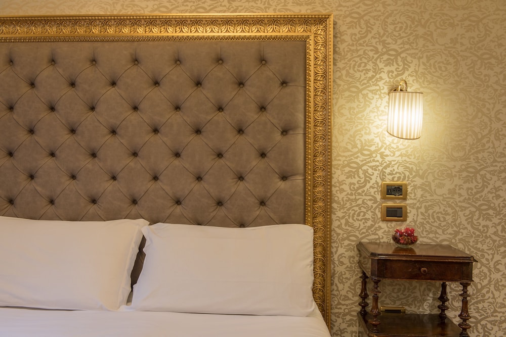 Palazzo Bembo - Exclusive Accommodation — Hotel rooms in Venice, Veneto