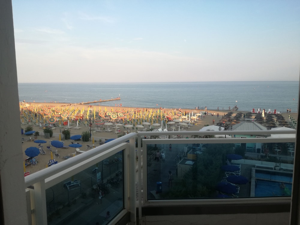Hotel Heron — Beach in Jesolo, Veneto