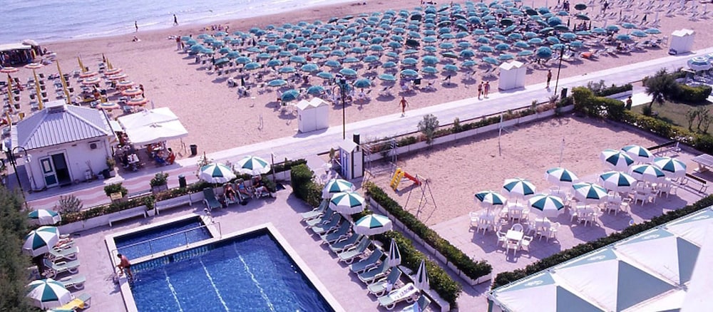 Hotel Heron — Beach in Jesolo, Veneto