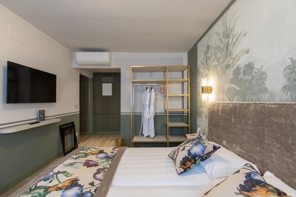 Hotel Principe — Hotel rooms in Venice, Veneto