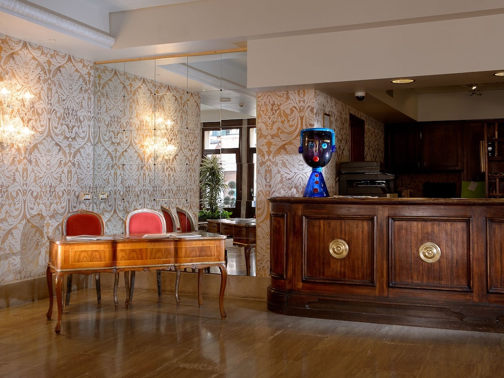 Hotel Principe — Hotel building in Venice, Veneto