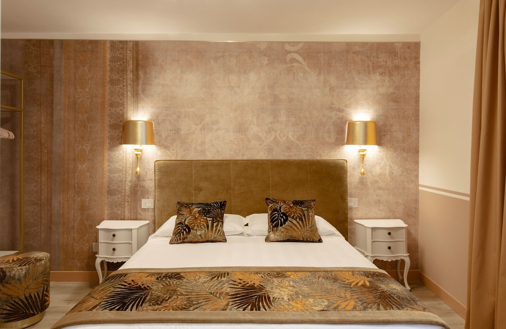 Hotel Principe — Hotel rooms in Venice, Veneto