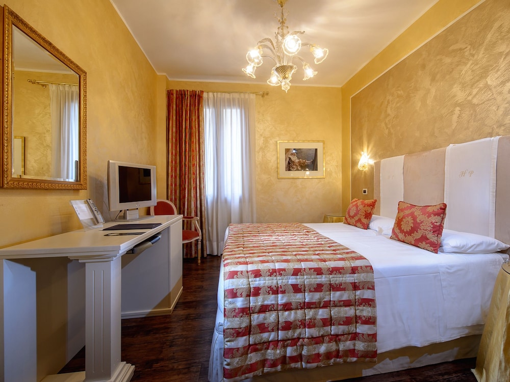 Hotel Principe — Hotel rooms in Venice, Veneto