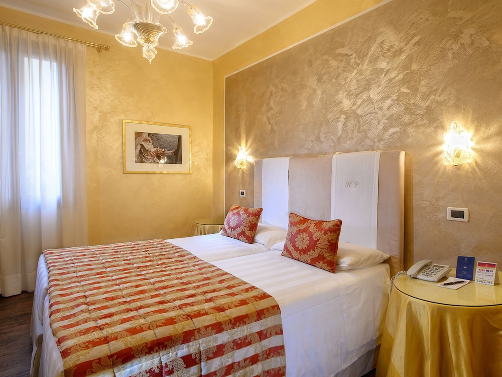 Hotel Principe — Hotel rooms in Venice, Veneto