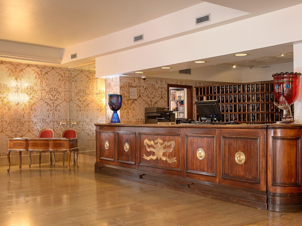 Hotel Principe — Hotel building in Venice, Veneto