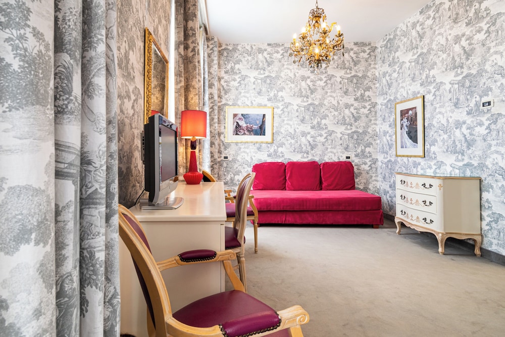 Hotel Principe — Hotel rooms in Venice, Veneto