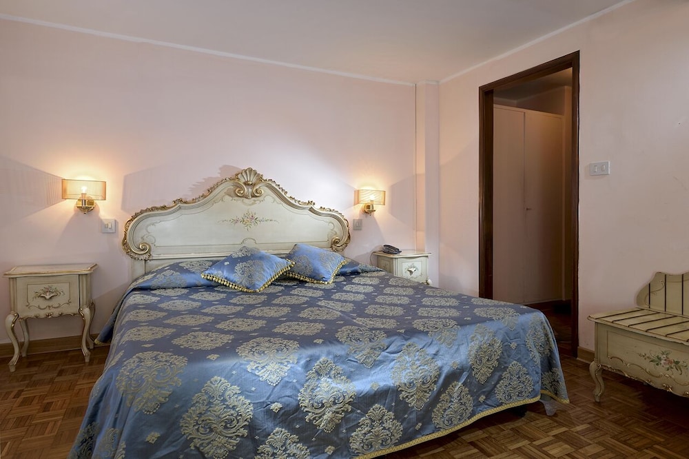 Royal San Marco Hotel — Hotel rooms in Venice, Veneto