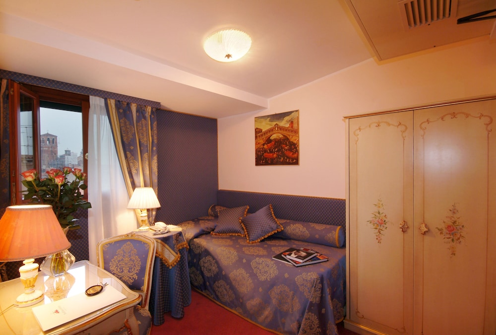 Royal San Marco Hotel — Hotel rooms in Venice, Veneto