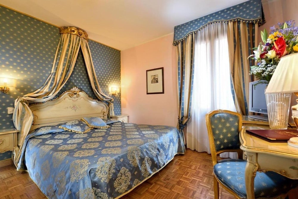 Royal San Marco Hotel — Hotel rooms in Venice, Veneto