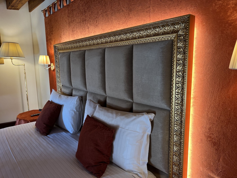 Ruzzini Palace Hotel — Hotel rooms in Venice, Veneto