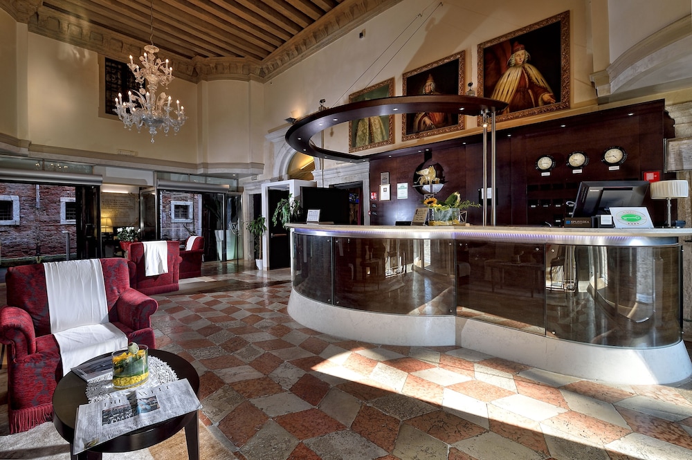 Ruzzini Palace Hotel — Hotel building in Venice, Veneto