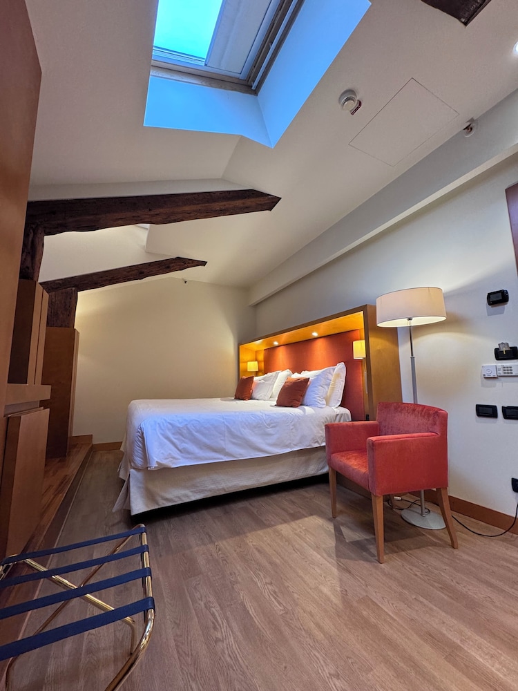 Ruzzini Palace Hotel — Hotel rooms in Venice, Veneto