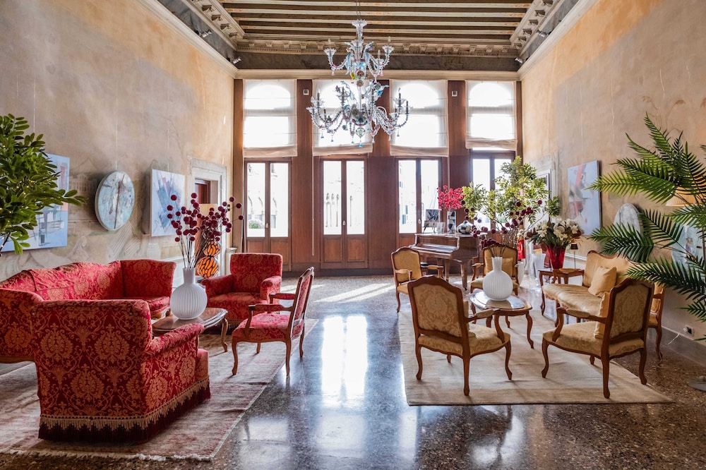 Ruzzini Palace Hotel — Hotel building in Venice, Veneto