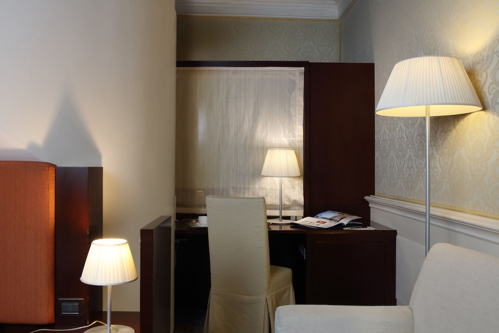 Ruzzini Palace Hotel — Hotel rooms in Venice, Veneto