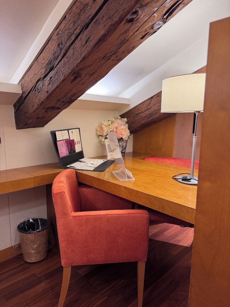 Ruzzini Palace Hotel — Hotel rooms in Venice, Veneto