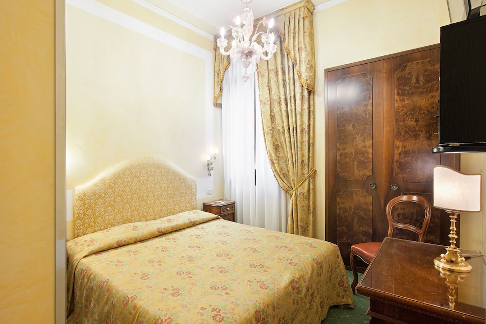 Hotel San Cassiano Ca'Favretto — Hotel rooms in Venice, Veneto