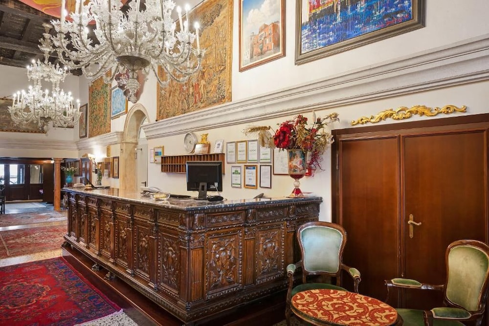 Hotel San Cassiano Ca'Favretto — Hotel building in Venice, Veneto