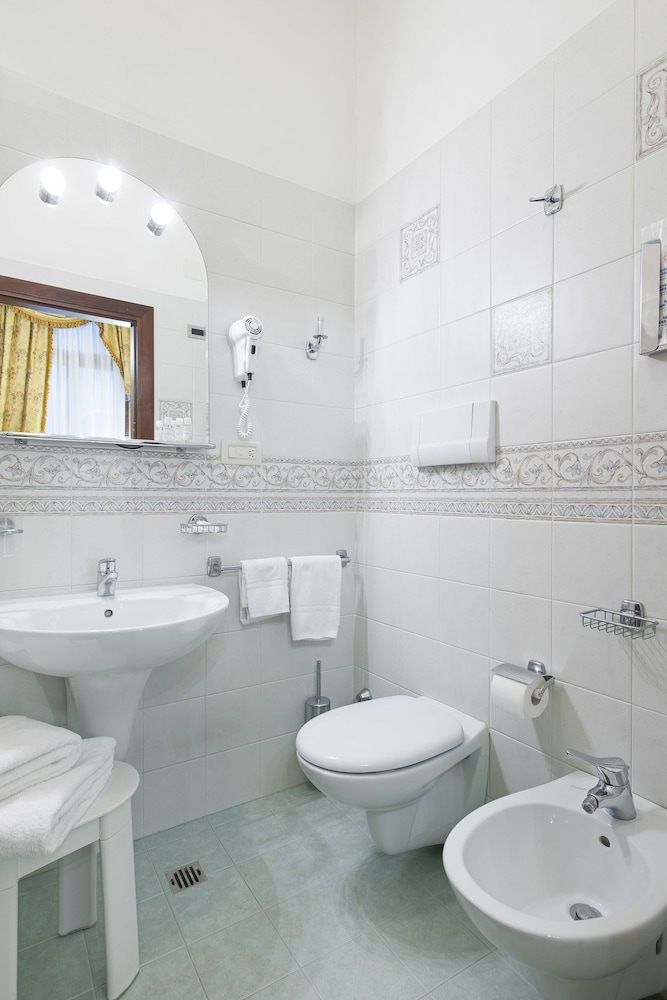 Hotel San Cassiano Ca'Favretto — Hotel rooms in Venice, Veneto