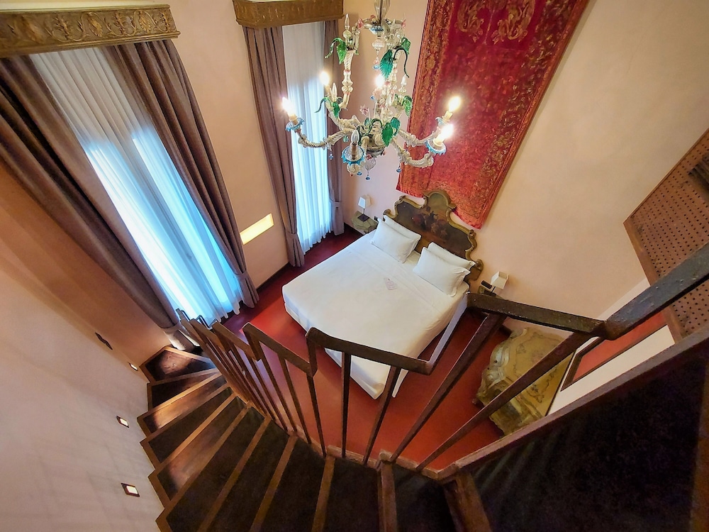 Hotel Saturnia & International — Hotel rooms in Venice, Veneto