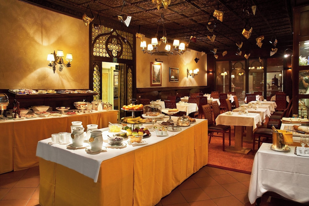 Hotel Saturnia & International — Restaurant & bars in Venice, Veneto