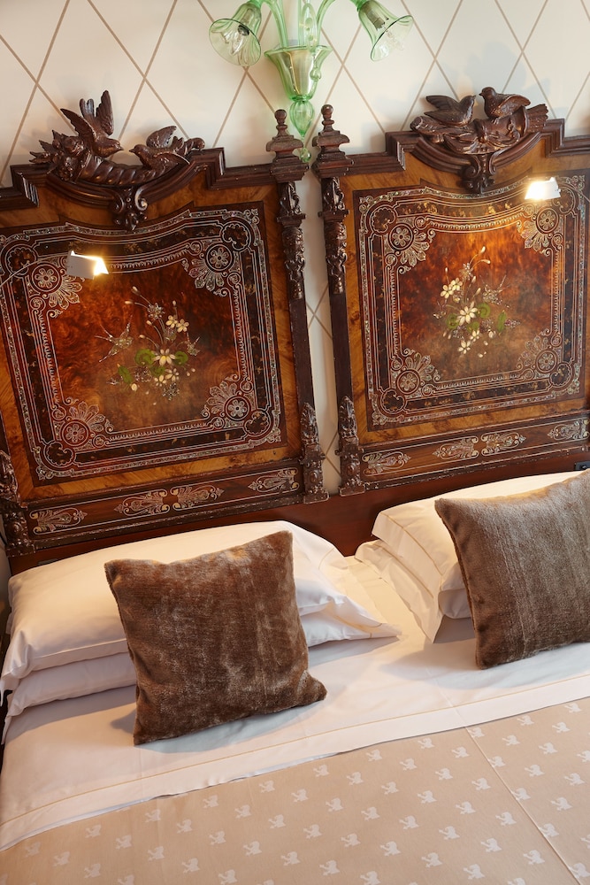 Hotel Saturnia & International — Hotel rooms in Venice, Veneto