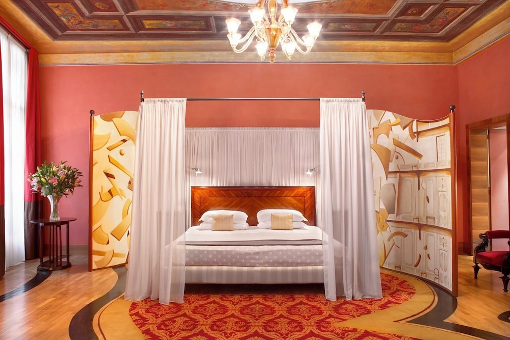 Hotel Saturnia & International — Hotel rooms in Venice, Veneto