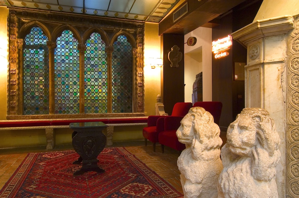 Hotel Saturnia & International — Hotel building in Venice, Veneto