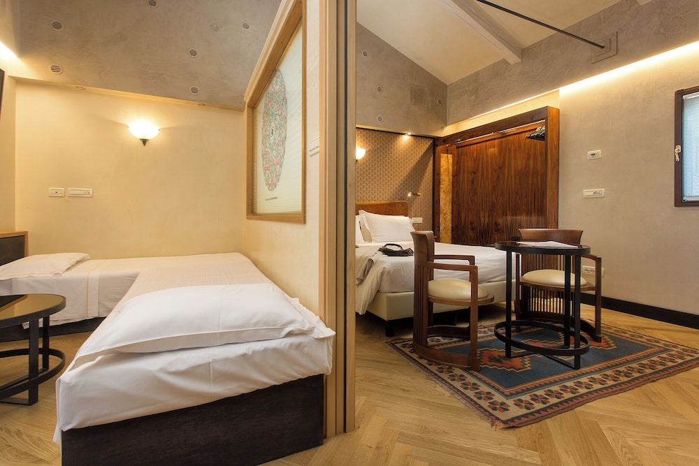 Hotel Saturnia & International — Hotel rooms in Venice, Veneto
