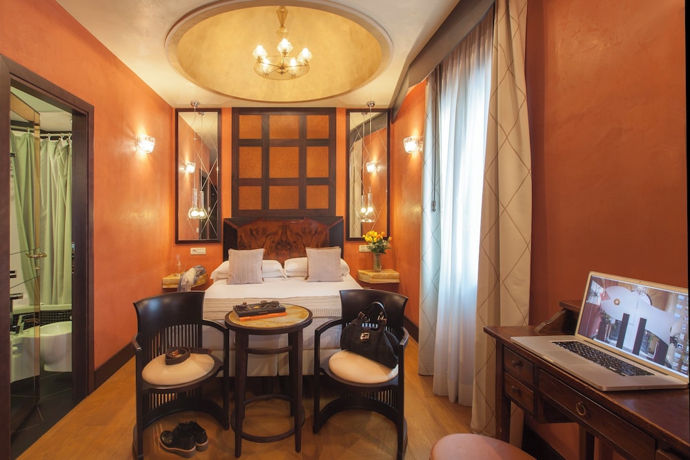 Hotel Saturnia & International — Hotel rooms in Venice, Veneto
