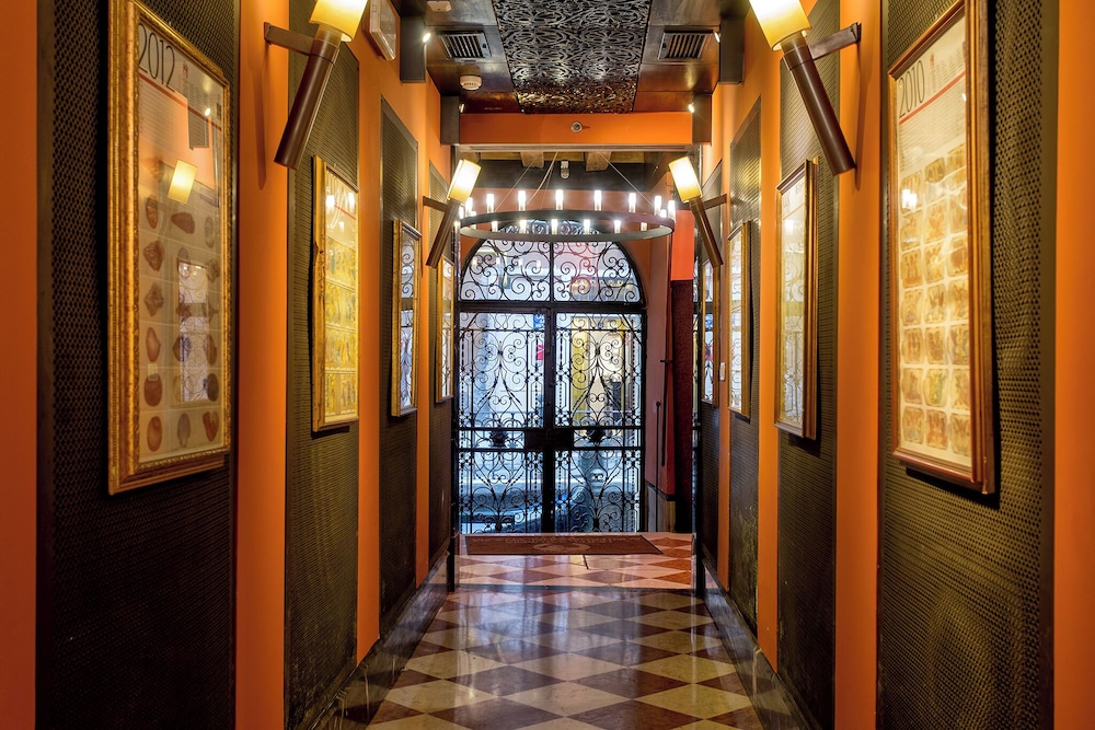 Hotel Saturnia & International — Hotel building in Venice, Veneto