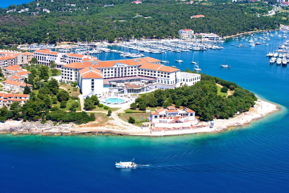 Park Plaza Histria Pula — Hotel building in Pula, Istria