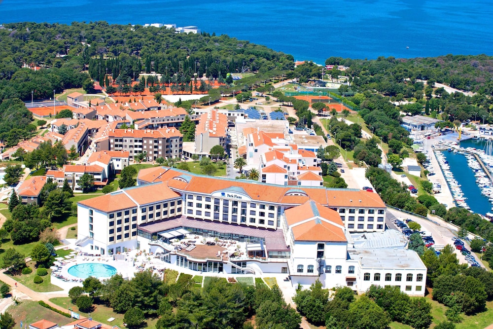 Park Plaza Histria Pula — Hotel building in Pula, Istria