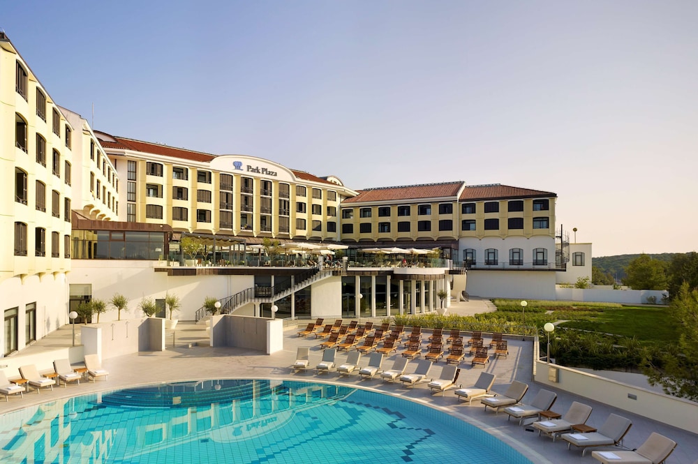 Park Plaza Histria Pula — Hotel building in Pula, Istria