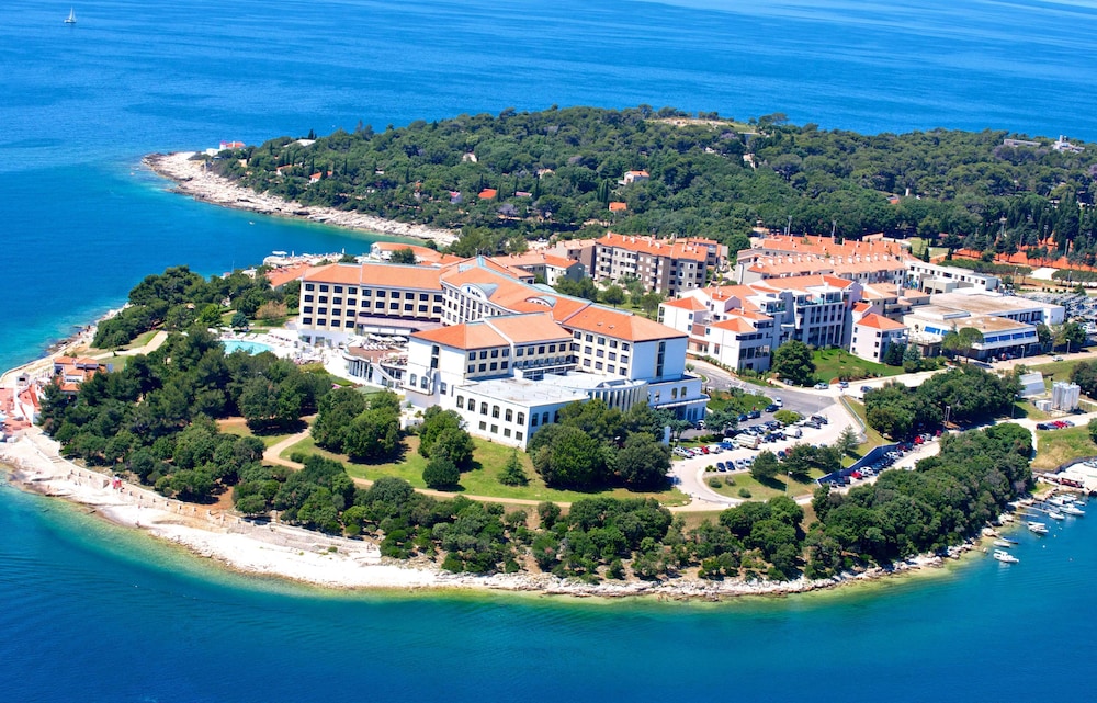 Park Plaza Histria Pula — Hotel building in Pula, Istria
