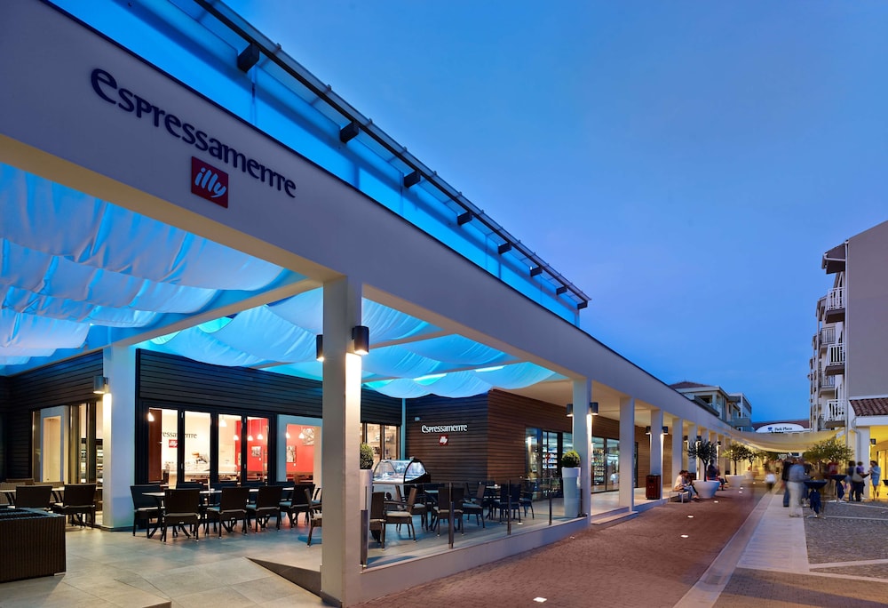 Park Plaza Histria Pula — Restaurant & bars in Pula, Istria