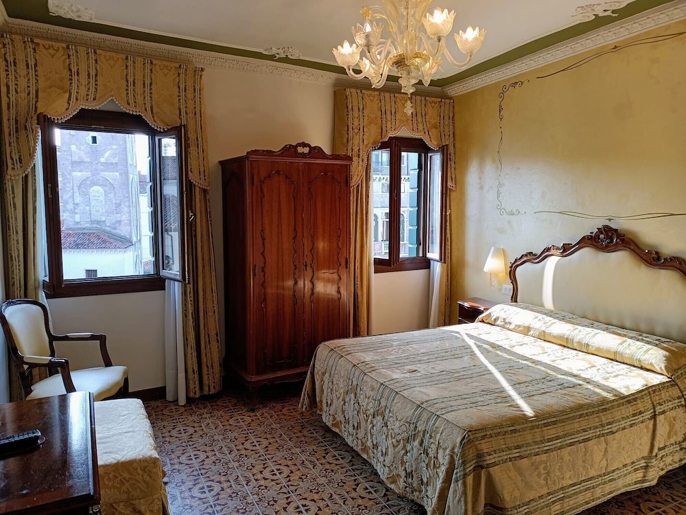 Hotel Scandinavia - Relais — Hotel rooms in Venice, Veneto