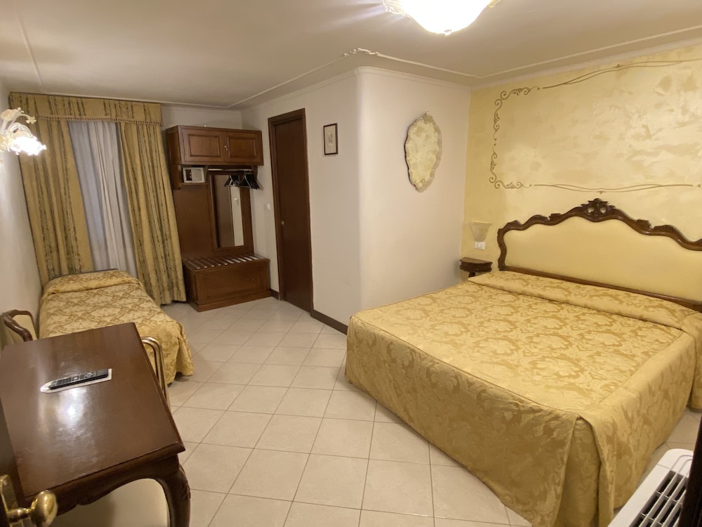 Hotel Scandinavia - Relais — Hotel rooms in Venice, Veneto