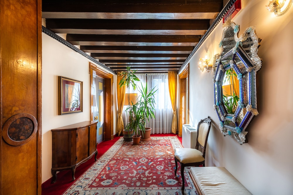 Hotel Scandinavia - Relais — Hotel rooms in Venice, Veneto