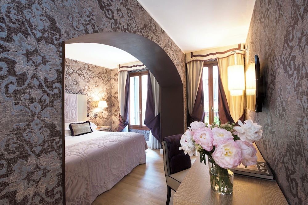 Splendid Venice – Starhotels Collezione — Hotel rooms in Venice, Veneto