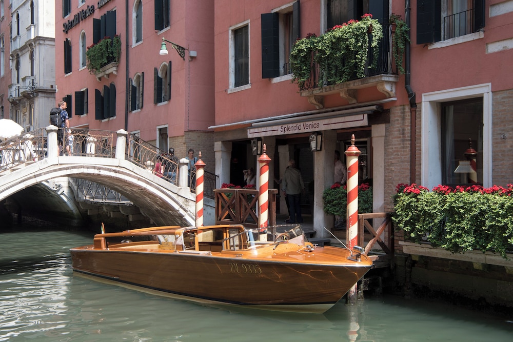 Splendid Venice – Starhotels Collezione — Hotel building in Venice, Veneto