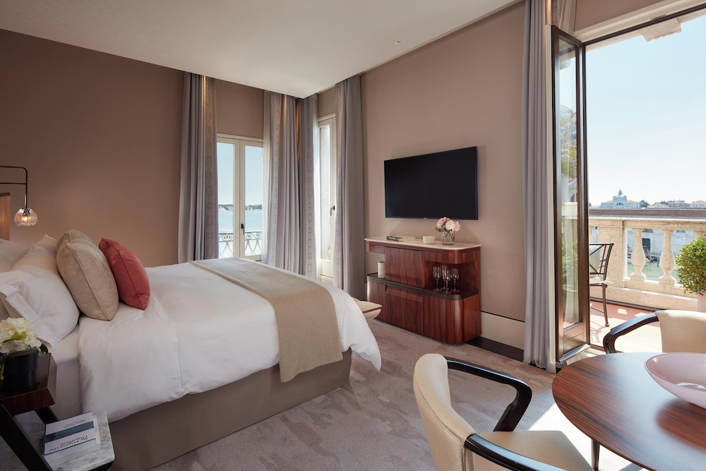 The St. Regis Venice — Hotel rooms in Venice, Veneto