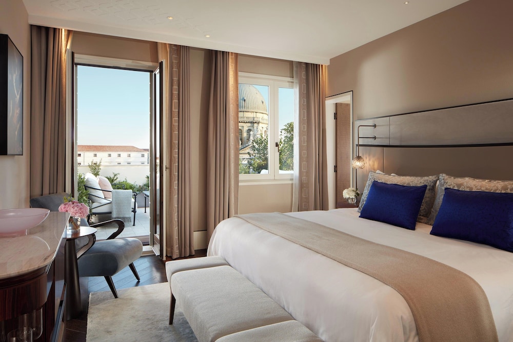 The St. Regis Venice — Hotel rooms in Venice, Veneto