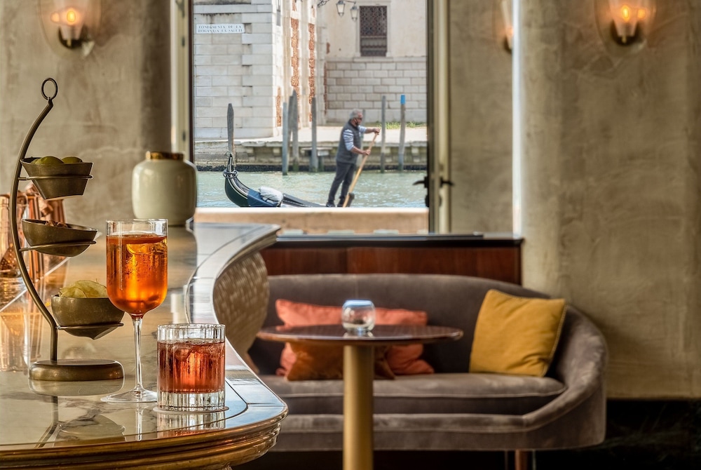 The St. Regis Venice — Restaurant & bars in Venice, Veneto