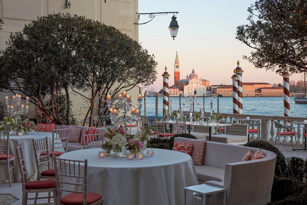 The St. Regis Venice — Restaurant & bars in Venice, Veneto